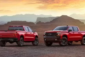 Chevrolet Silverado se změnil ve „sportovní premiový“ pick-up