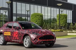 Aston Martin brzy spustí výrobu SUV DBX. Co o něm zatím víme?
