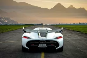 Galerie: Koenigsegg Jesko v Alpách je opravdu moc pěkná podívaná