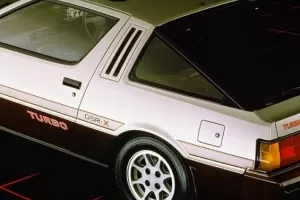 Kvíz: Dokážete správně určit auto z 80. let, které je na fotce?