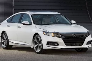 Honda Accord dostala motor 1,5 l, hybrid a desetistupňový automat