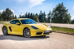 Porsche 718 Cayman/Boxster v Černém lese: Čtyřválcová radost
