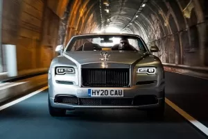 Rolls-Royce vzpomíná na dávné časy roadsterem pro dva. Vznikne jen 50 kusů