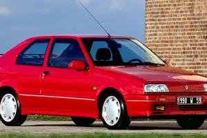 Retro: Renault 19 se začal prodávat před 30 lety. Položil základy moderních renaultů
