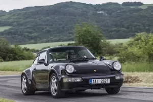Retro: Za volantem Porsche 911 Carrera 4 964 (1993)