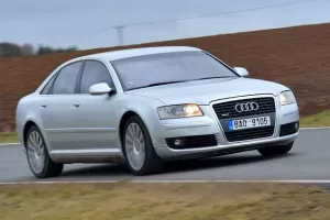 Test ojetiny: Audi A8 je kvalitní a spolehlivé, ale šetřit na něm nemůžete