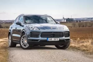 Test Porsche Cayenne S 2018: Dokonale univerzální