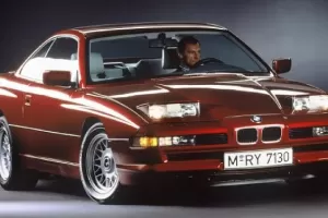 BMW 8 (1990): Tehdejší účetní katastrofa je dodnes překrásné auto