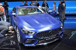 Ženeva 2018: Mercedes-AMG GT 4-Door Coupé je další konkurence pro Panameru