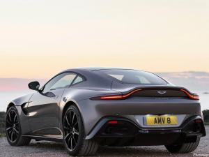 Aston martin V8 Vantage AMR (2019)