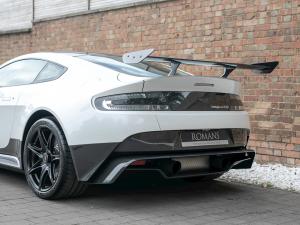 Aston martin Vantage GT8 (2016)