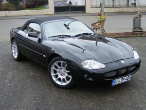 Jaguar XKR (1998)