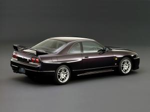 Nissan Skyline GT-R (R33) (1995)