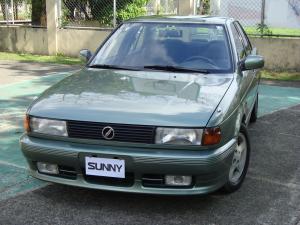 Nissan Sunny Sedan (1993)