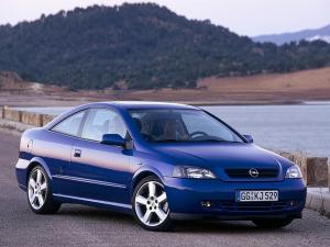 Opel Astra Coupe