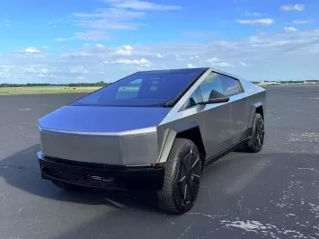 Tesla Cybertruck: Revoluční elektrický pickup, který přepisuje pravidla užitkových vozidel