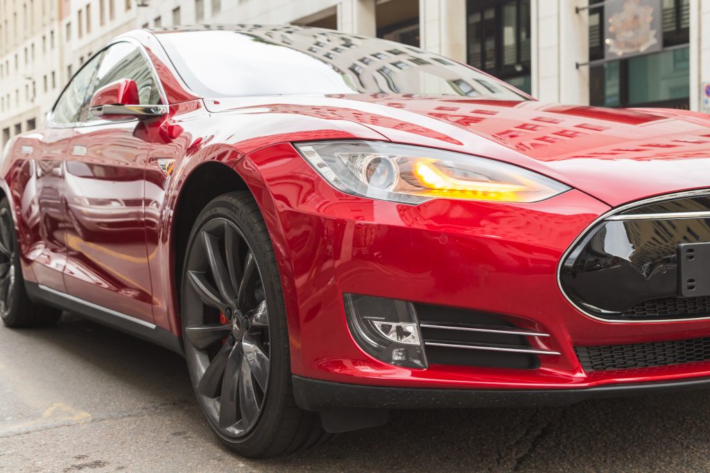 Tesla vloni zaregistrovala 1 619 nových vozidel, a stala se nejregistrovanější značkou elektromobilů
